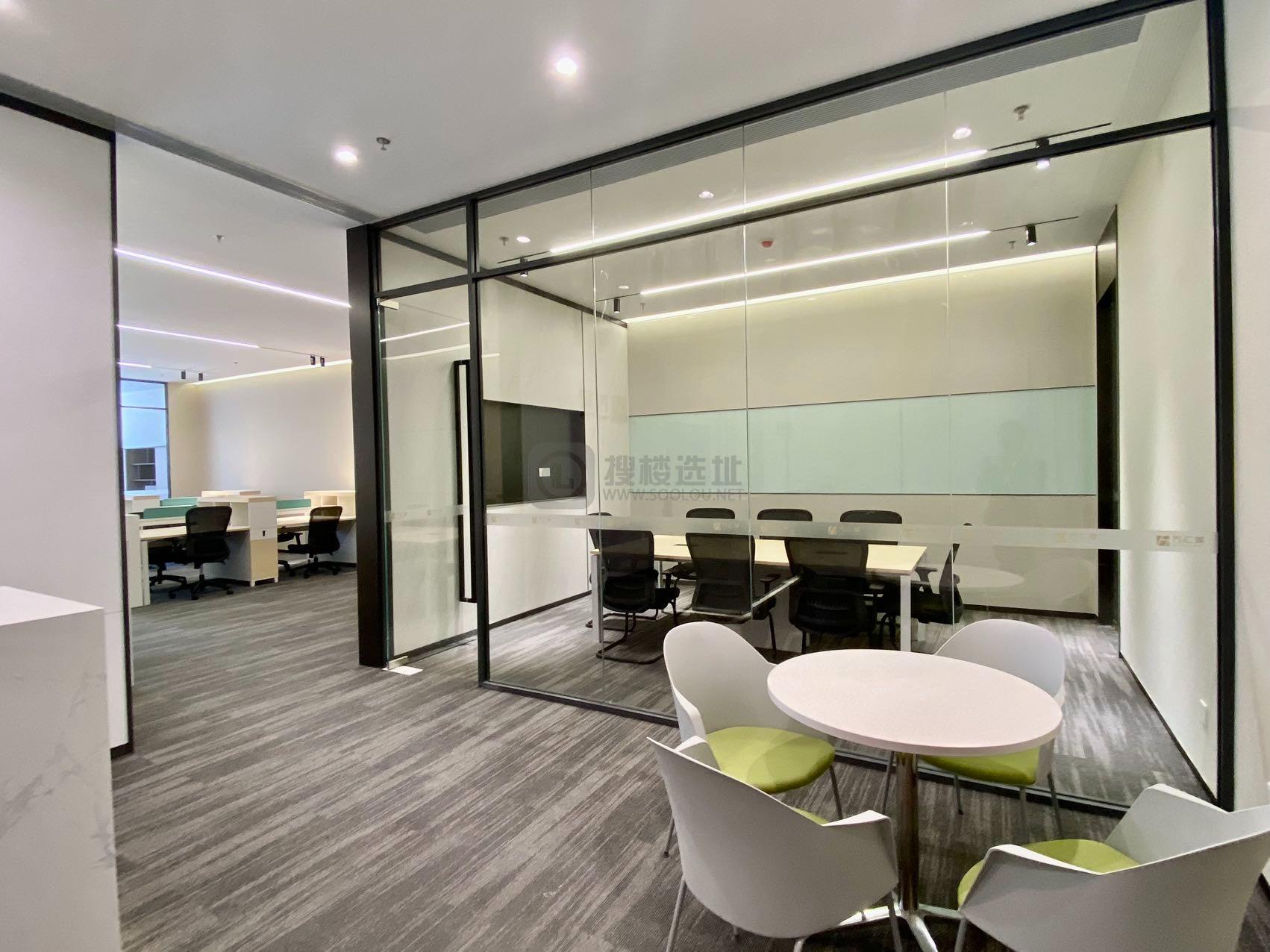 万汇城面积229平