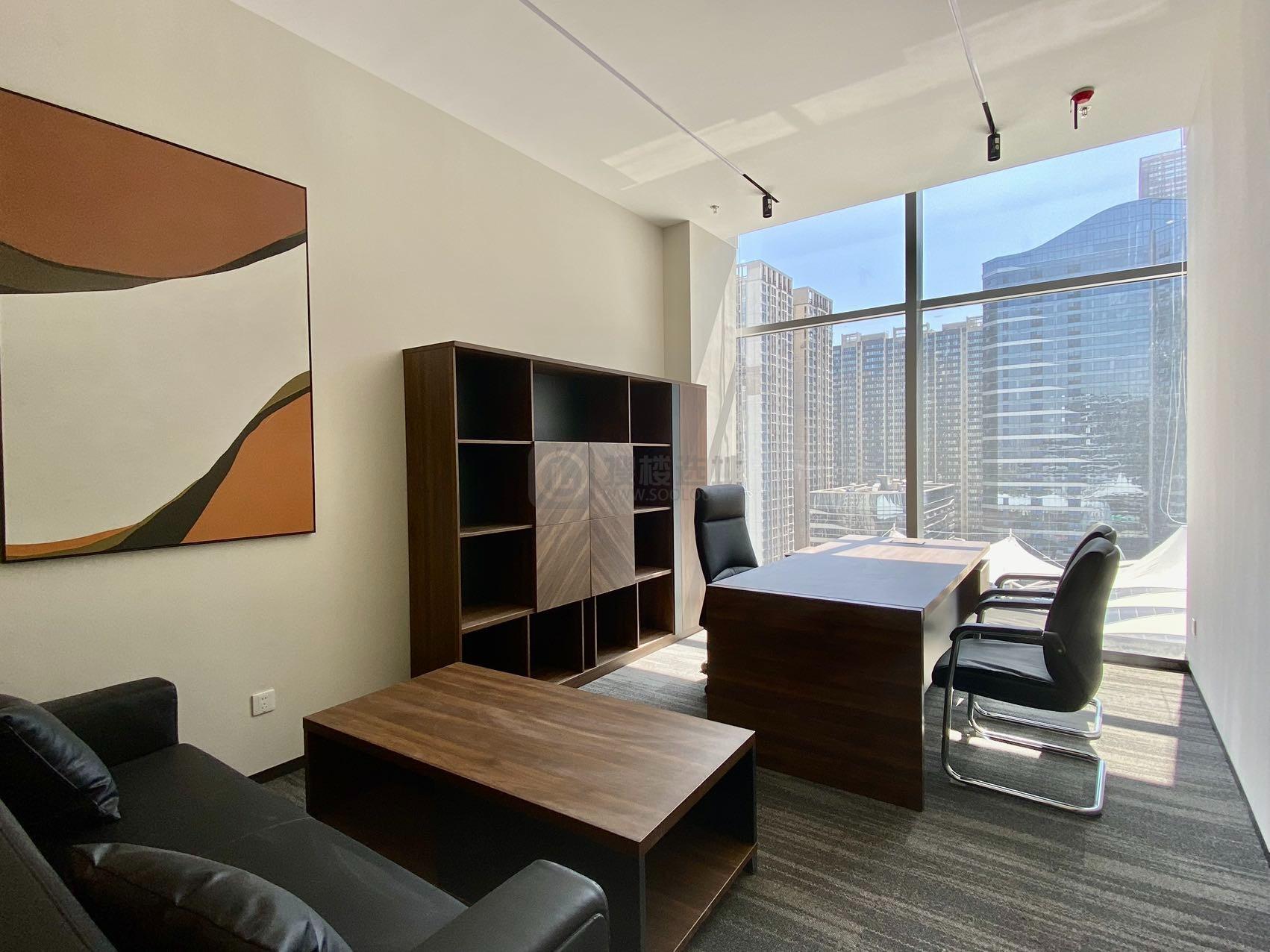 万汇城面积229平