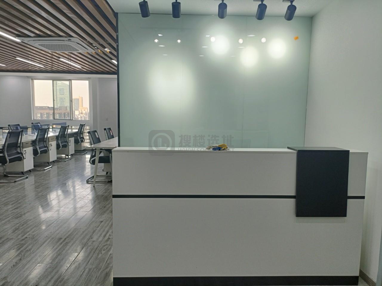 新世界中心254平米办公室出租
