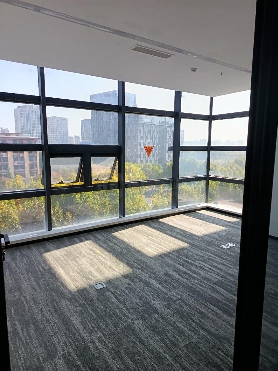 创智海蓝中心面积182平