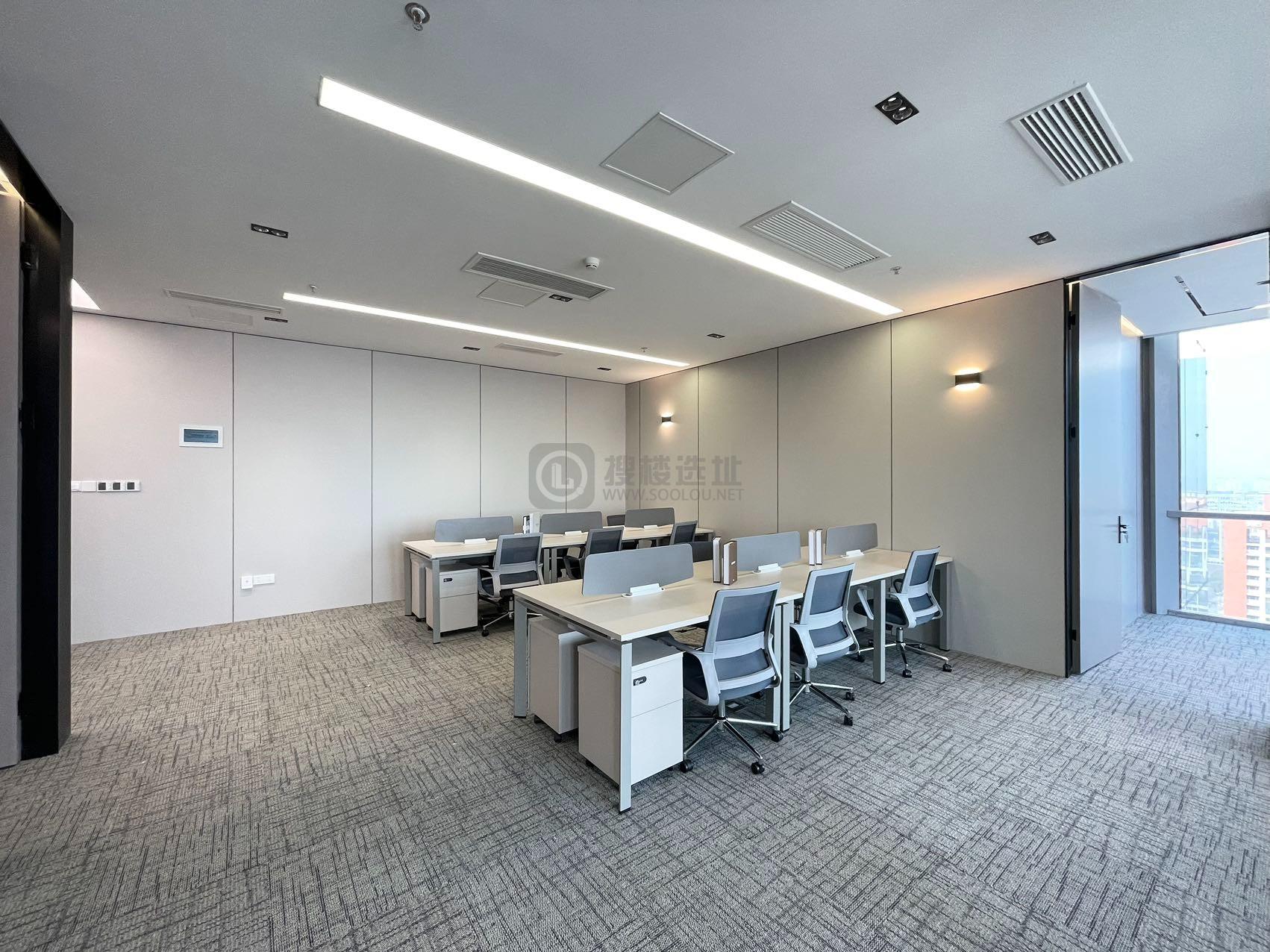 新地中心面积208平