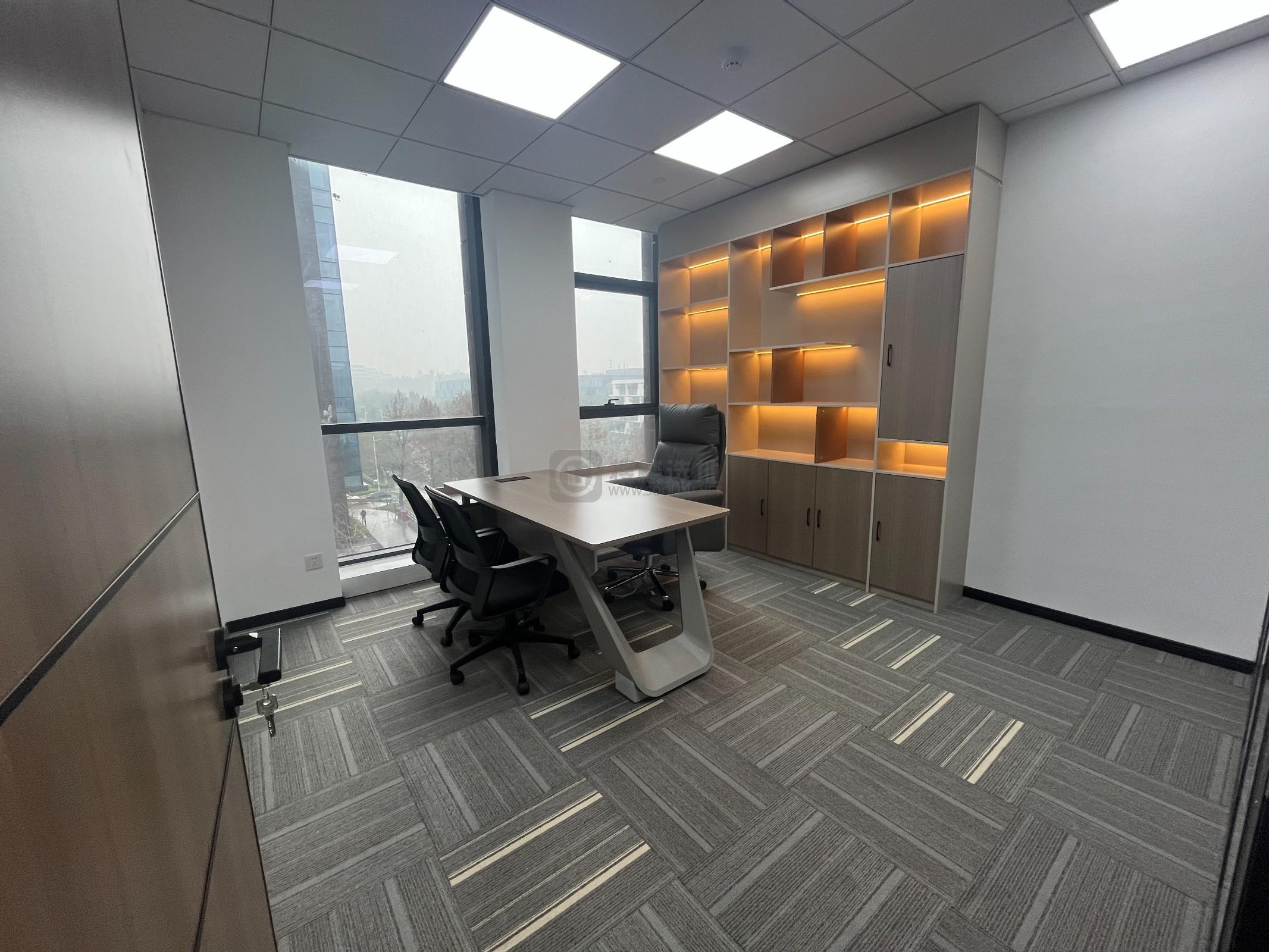 雨花客厅面积210平