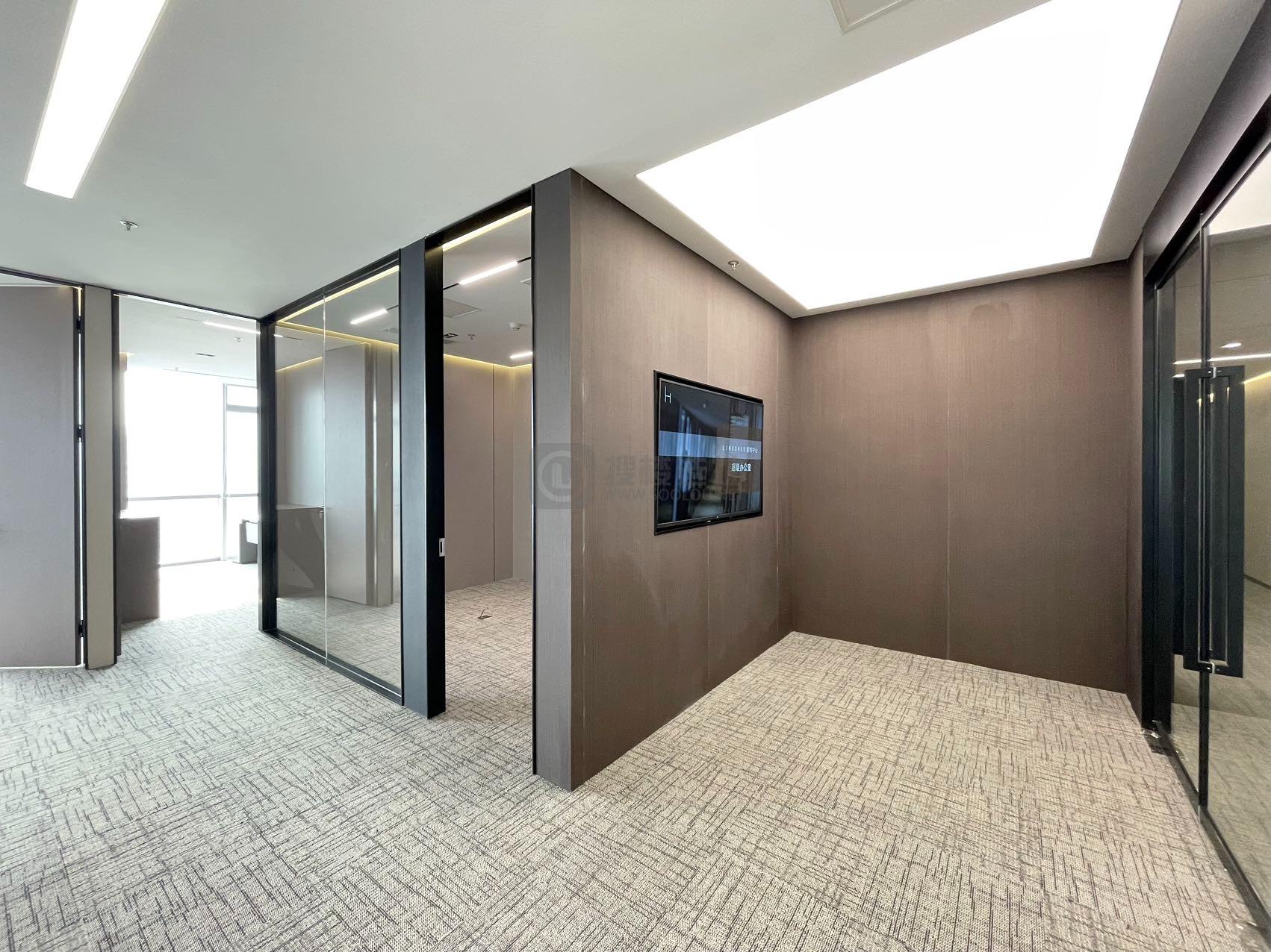 新地中心面积336平