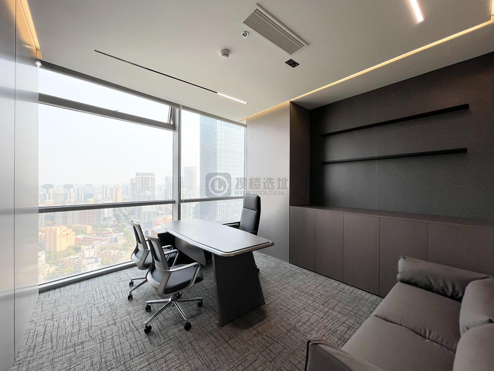 新地中心面积208平