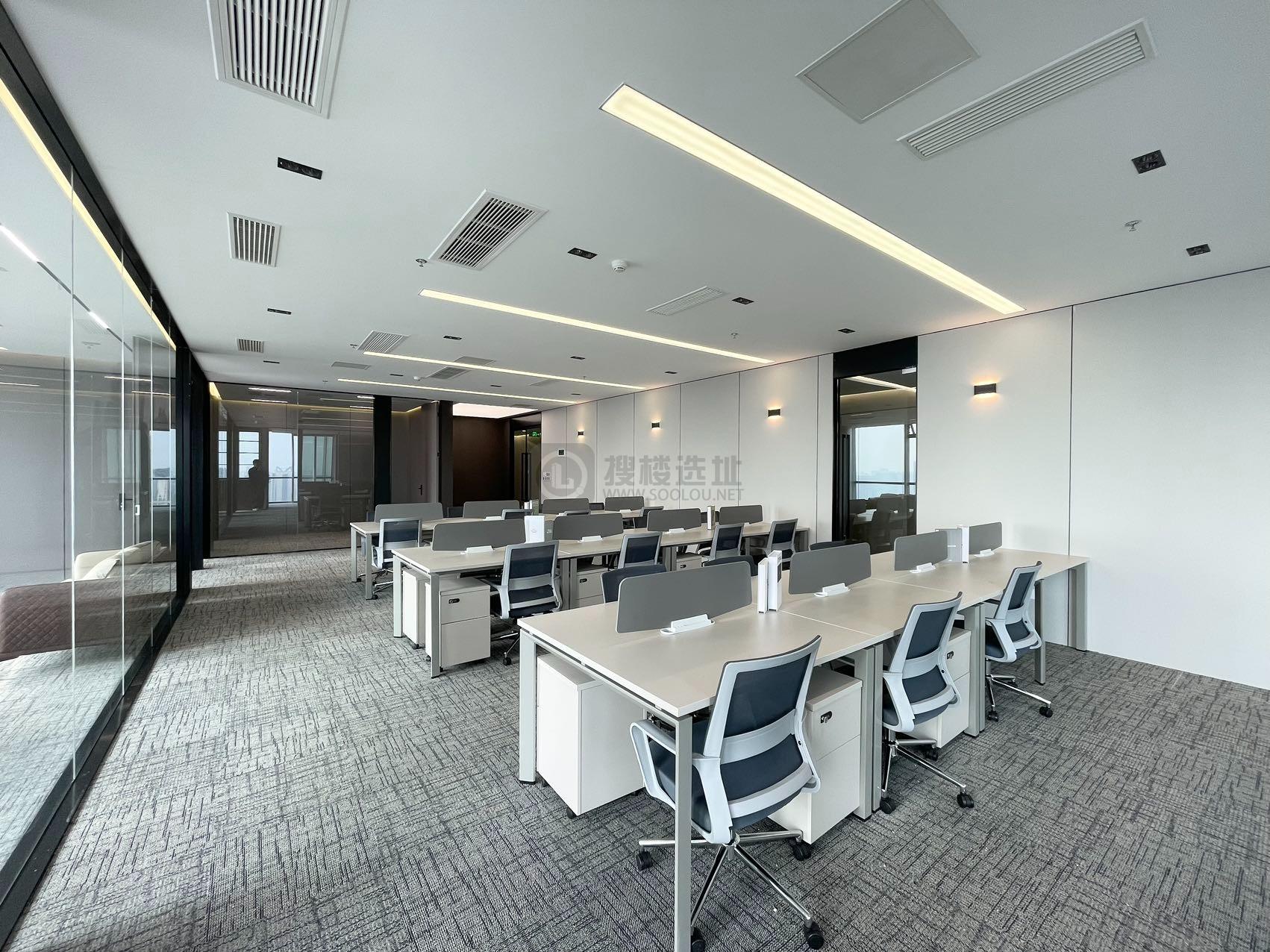 新地中心面积336平