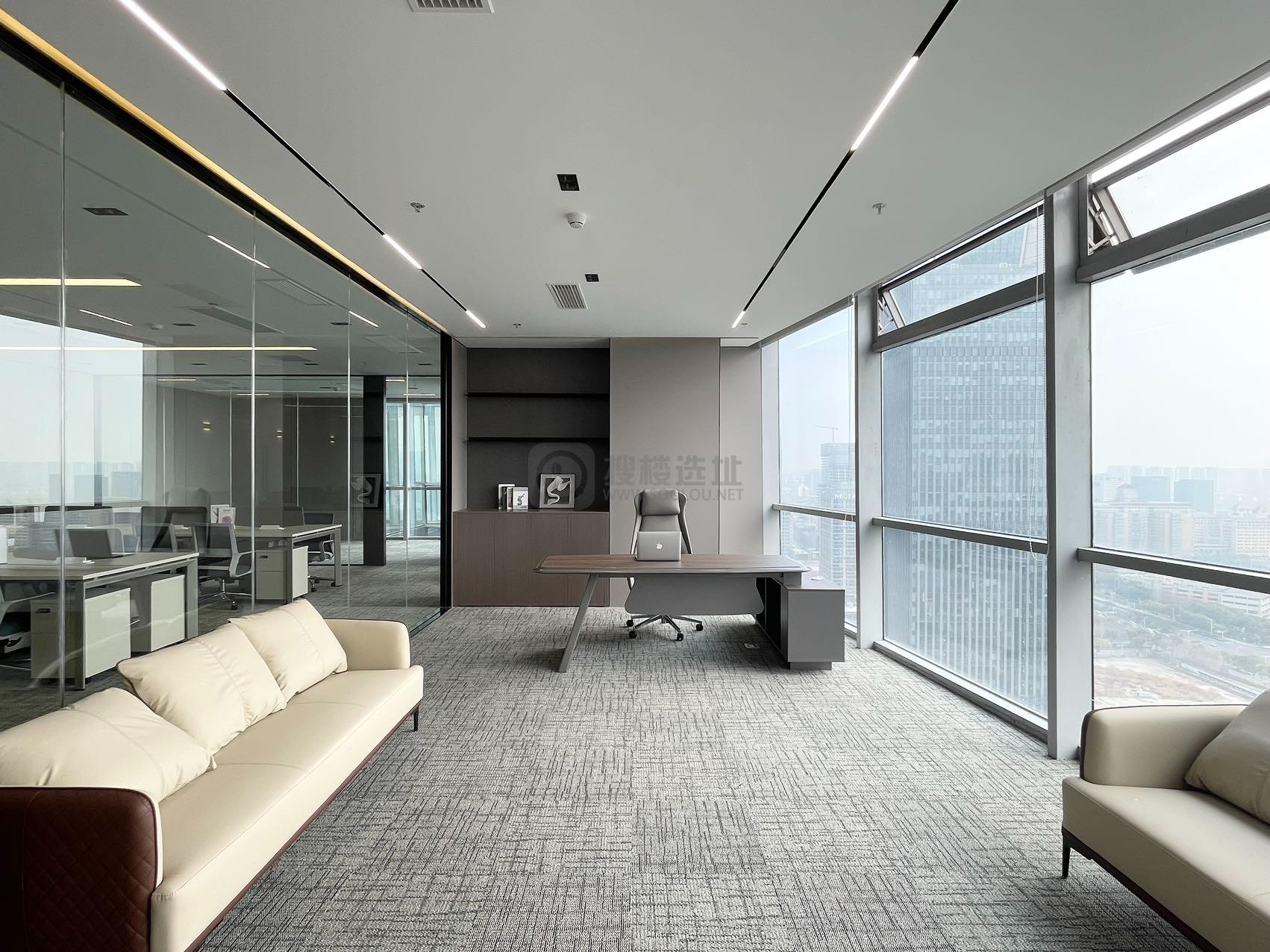 新地中心面积336平