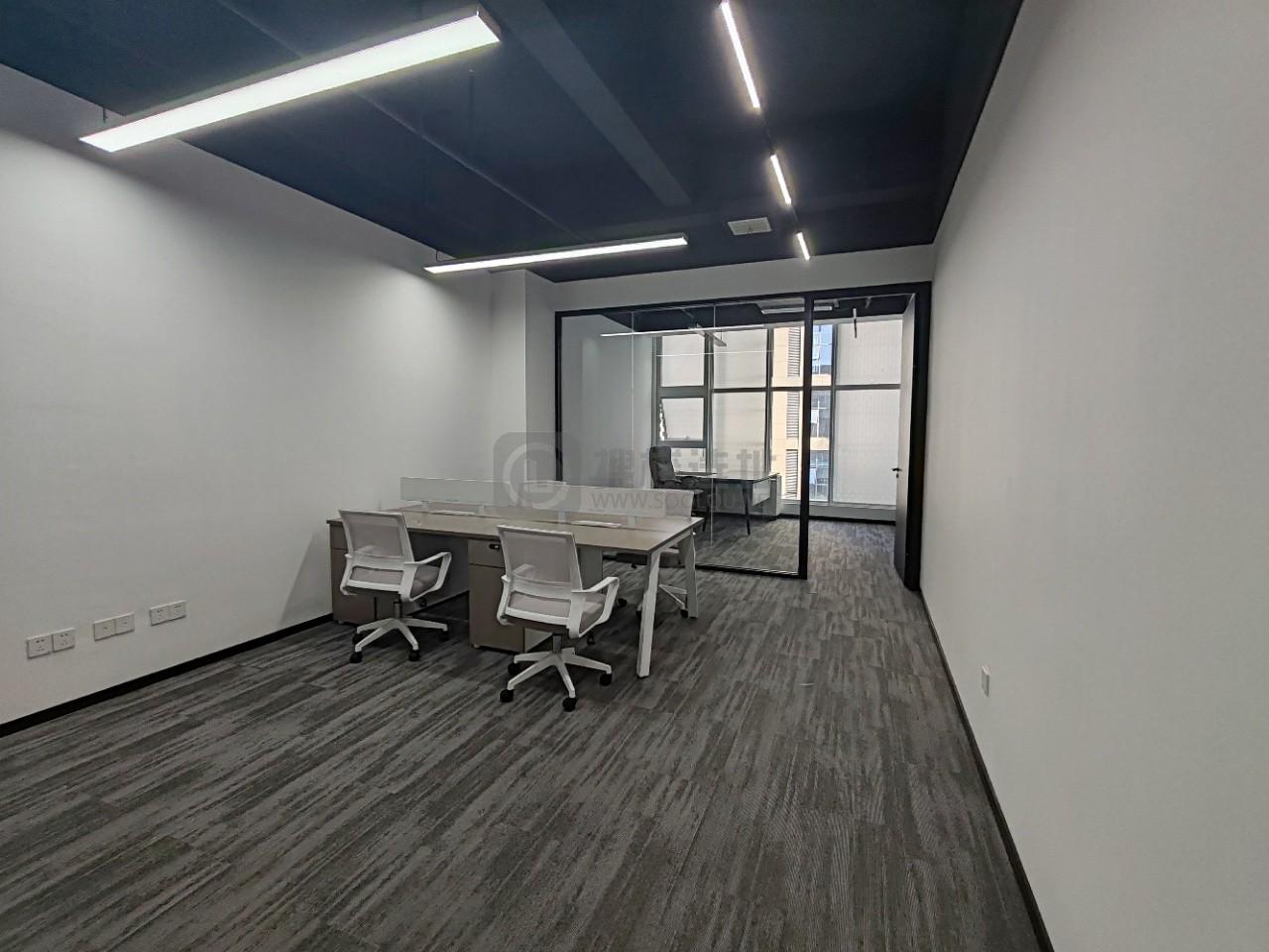 紫方大厦面积75平