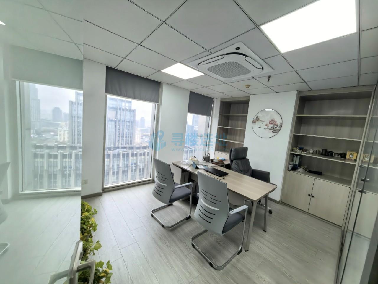  德基大厦面积220平