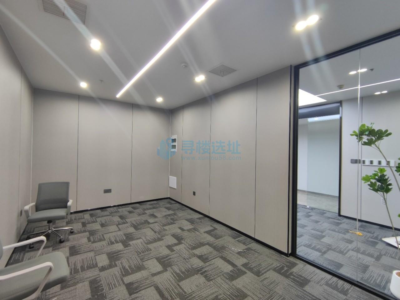 楚翘城面积332平