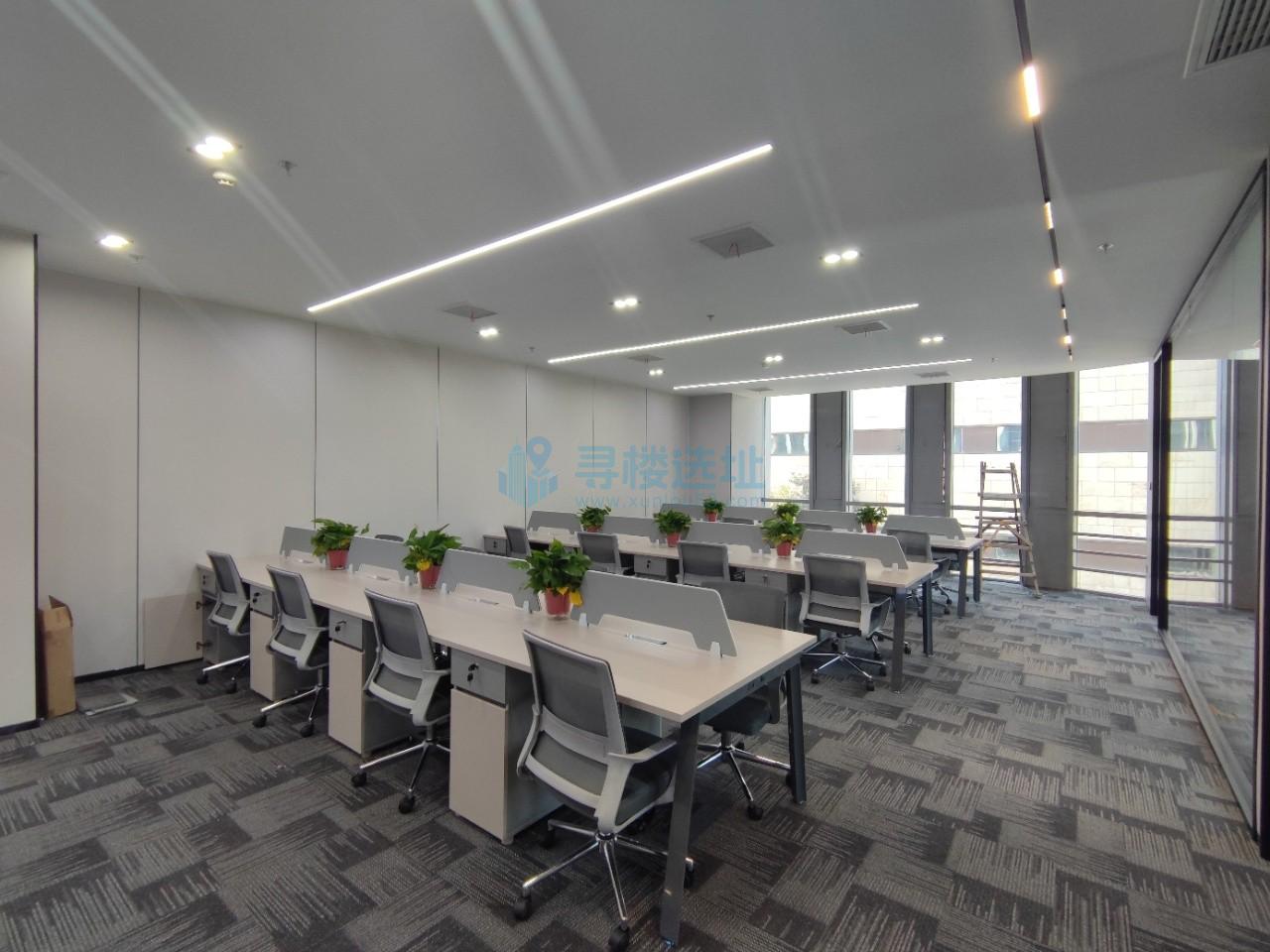 楚翘城面积332平