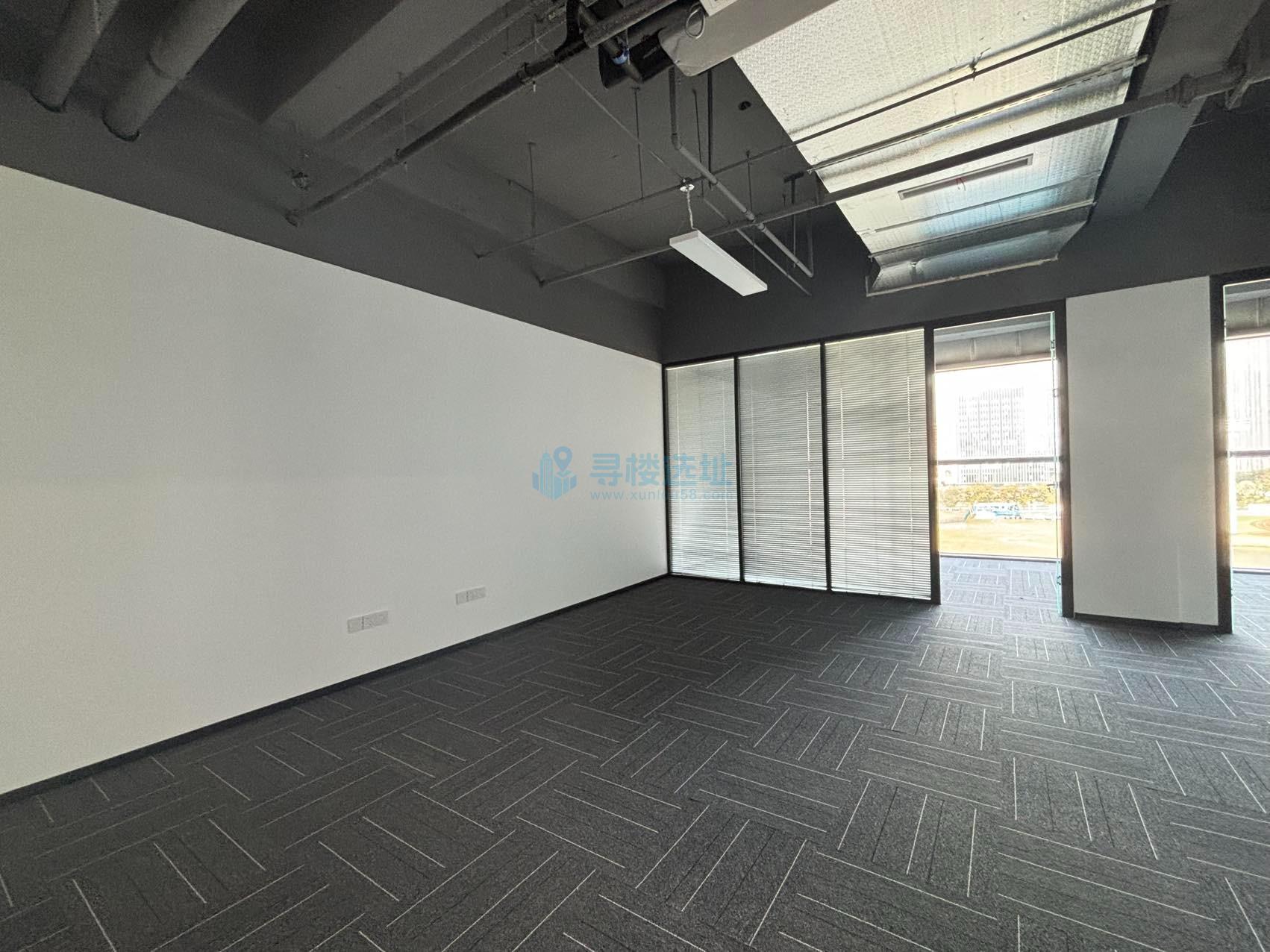 鲲鹏大厦面积114平