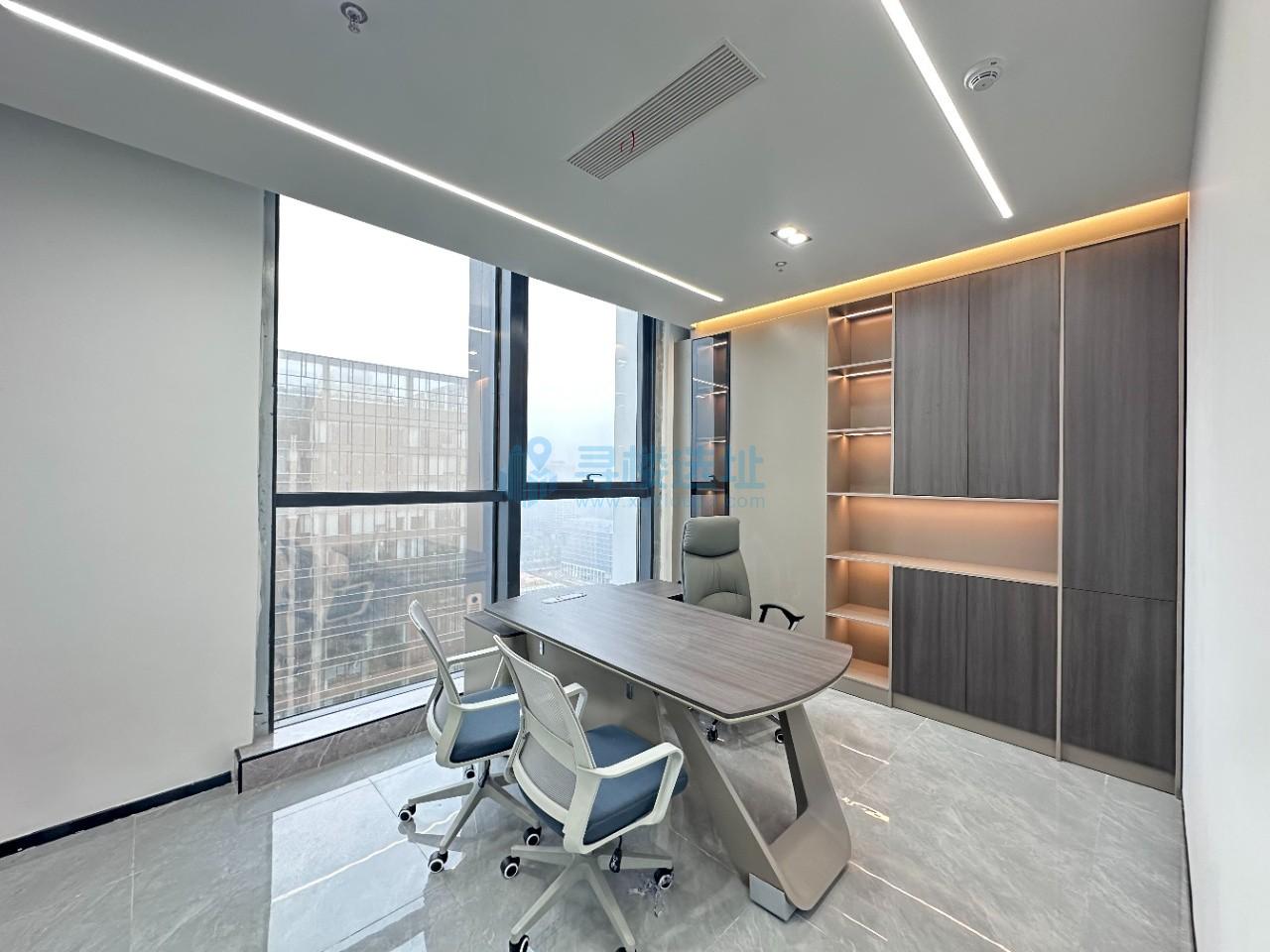 鹏为大厦面积175平