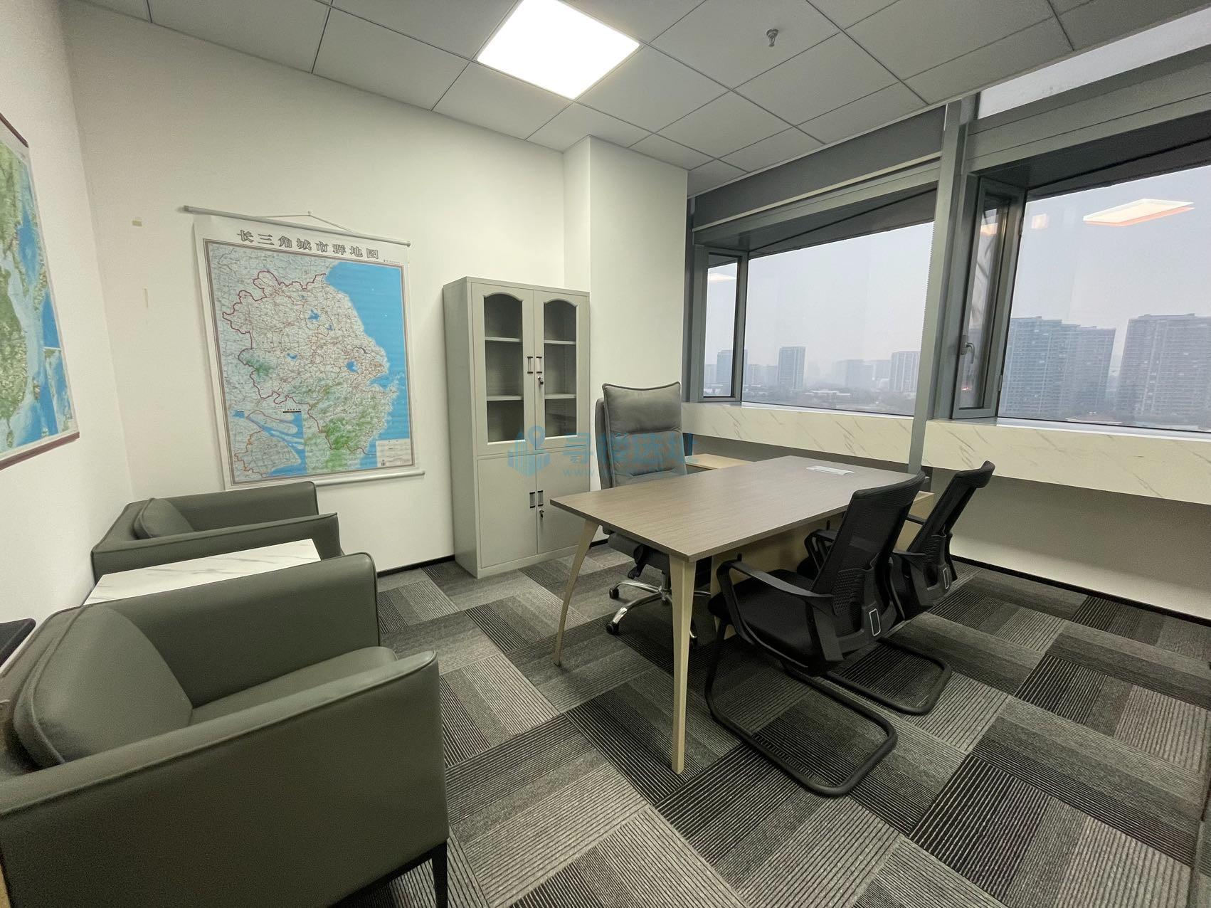  新城总部大厦面积132平