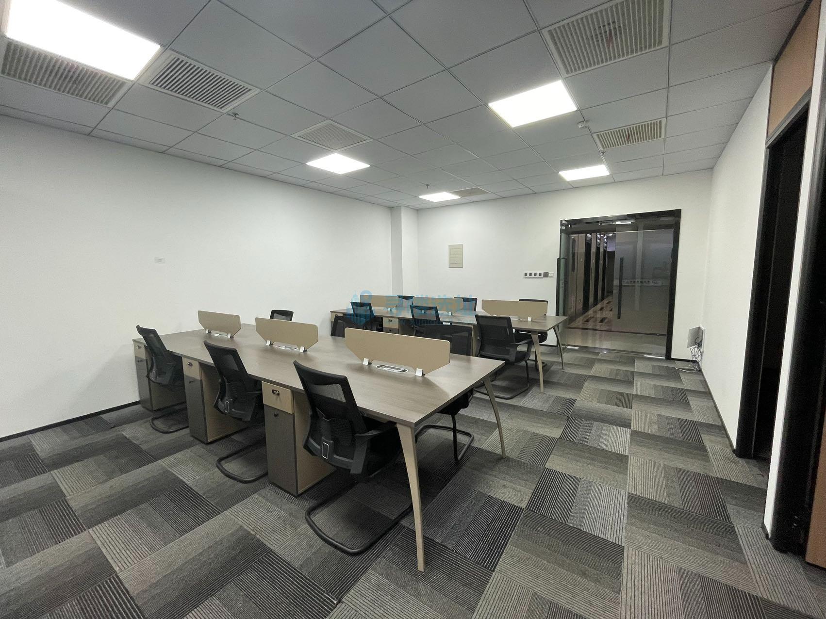  新城总部大厦面积150平