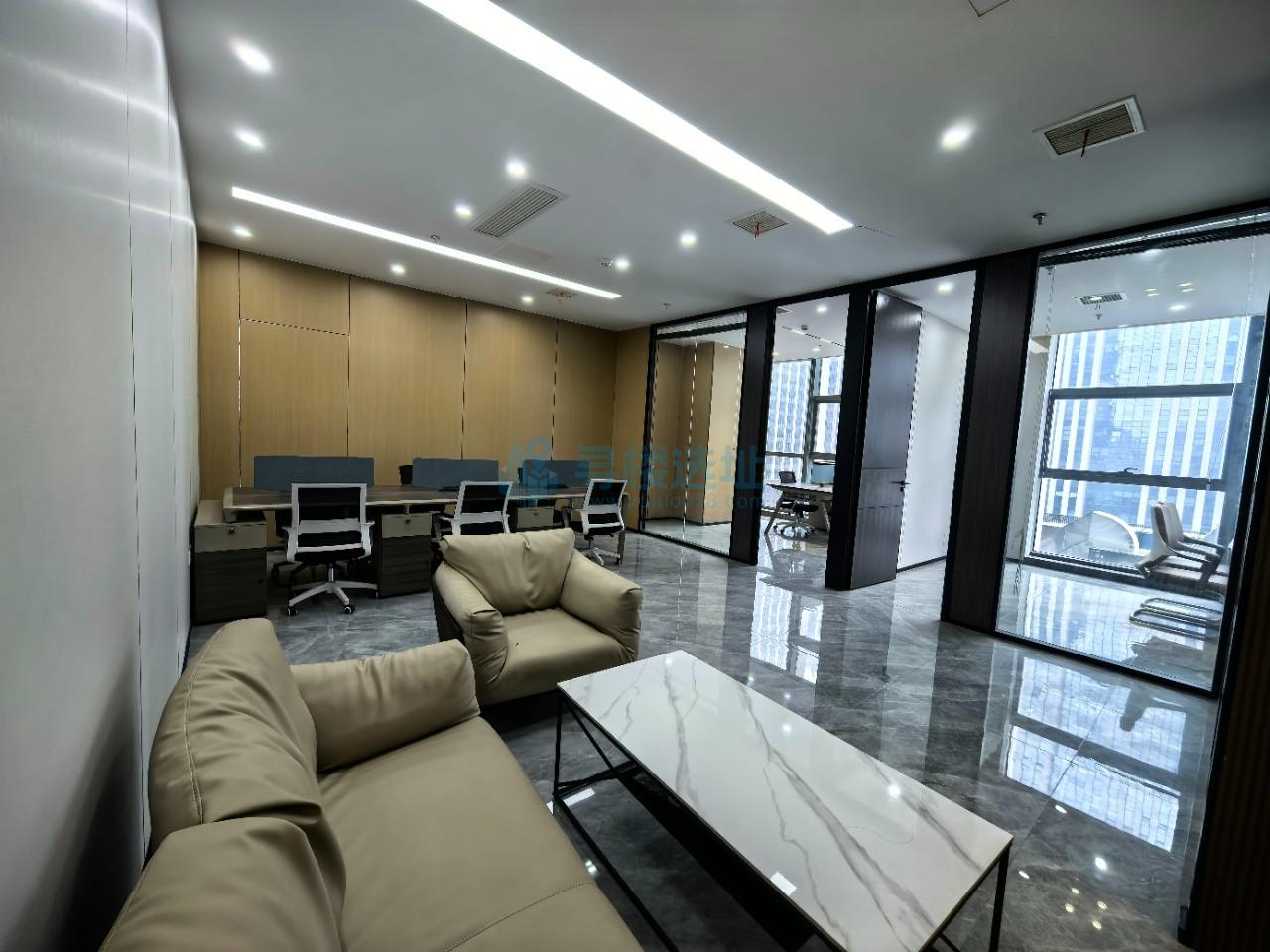 边城大厦面积158平