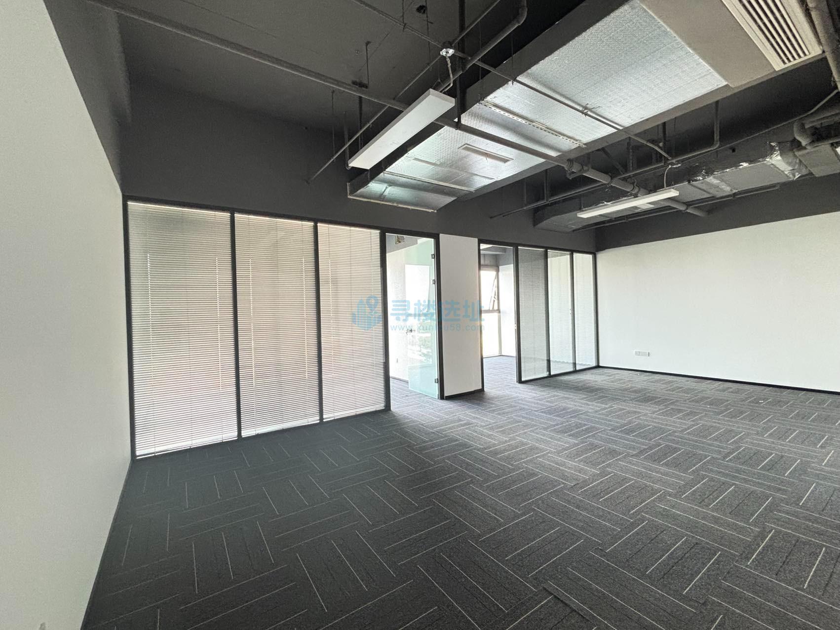 鲲鹏大厦114平米办公室出租