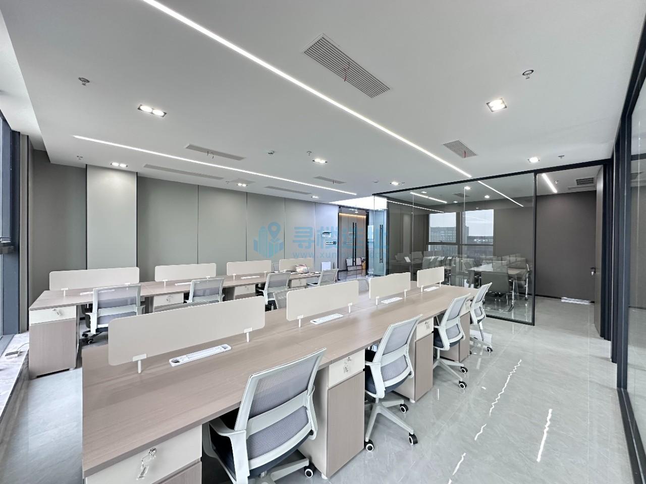 鹏为大厦面积180平