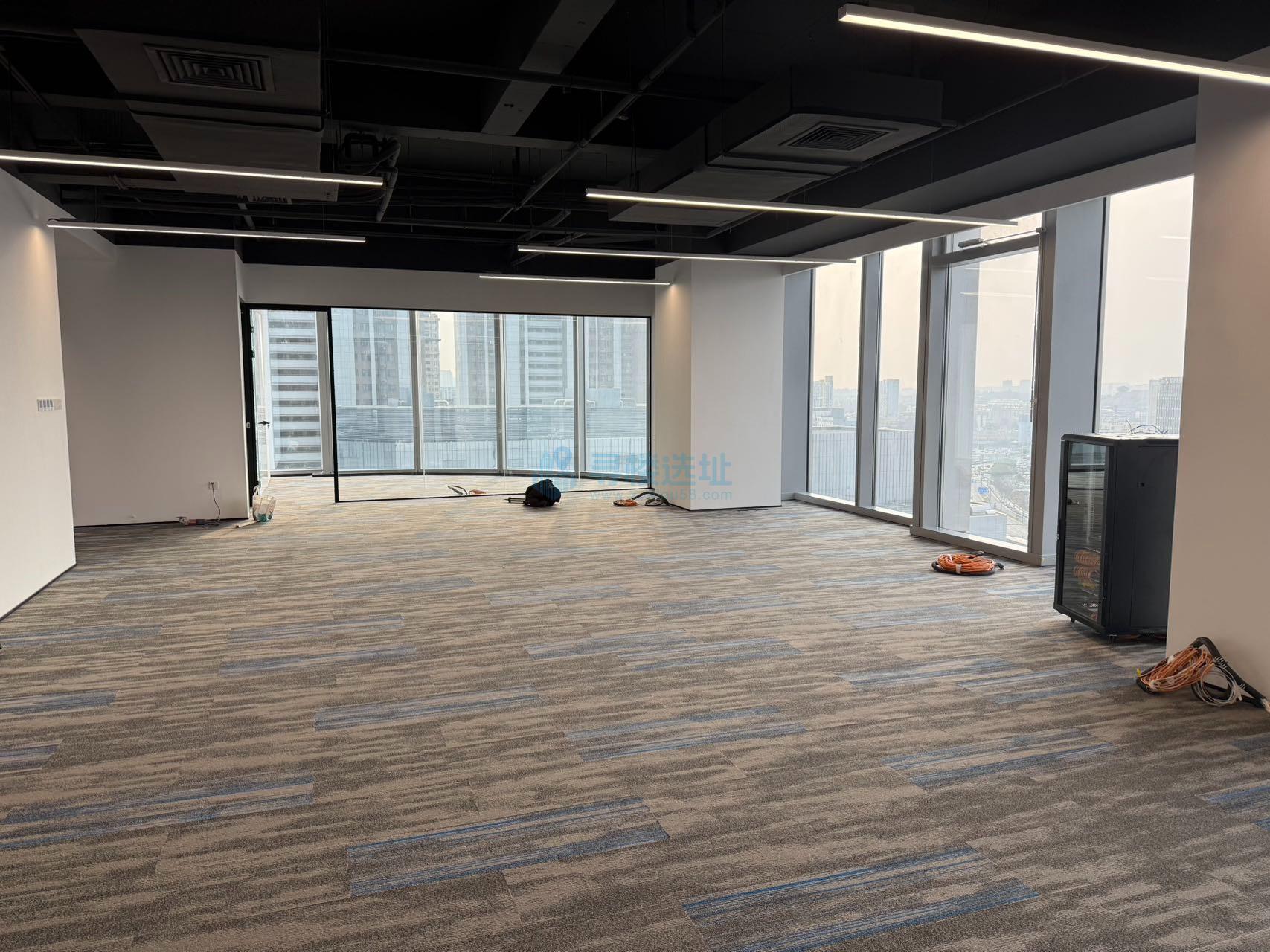 德盈国际中心面积312平