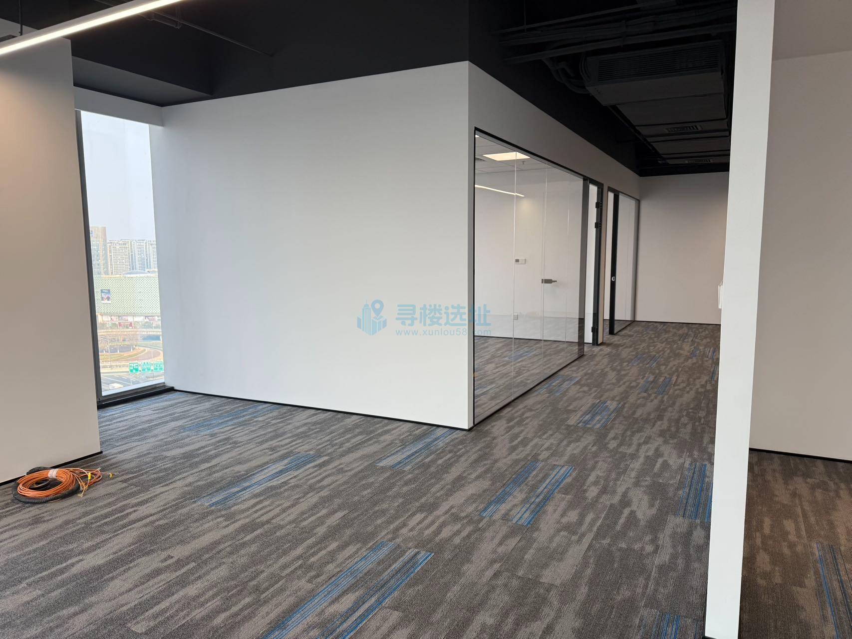 德盈国际中心面积299平