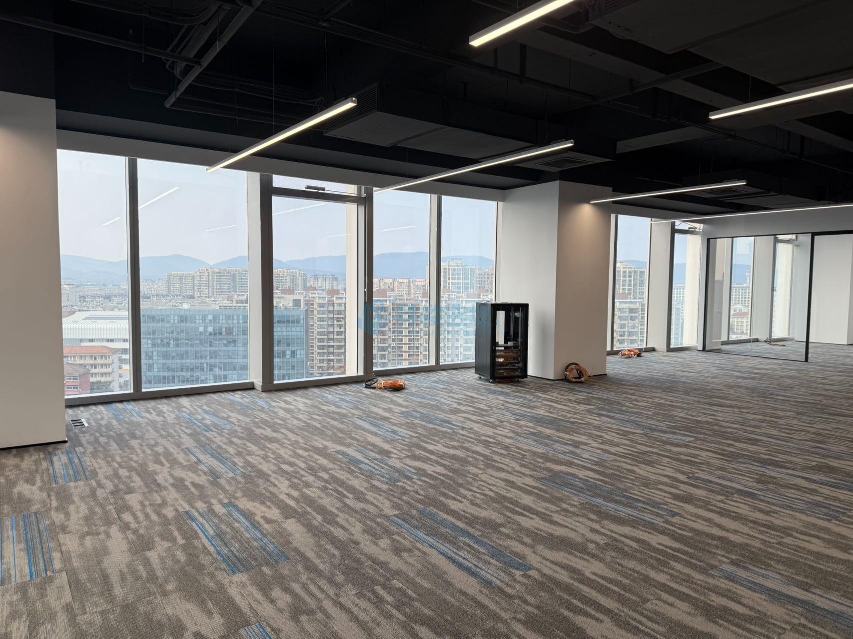 德盈国际中心面积312平