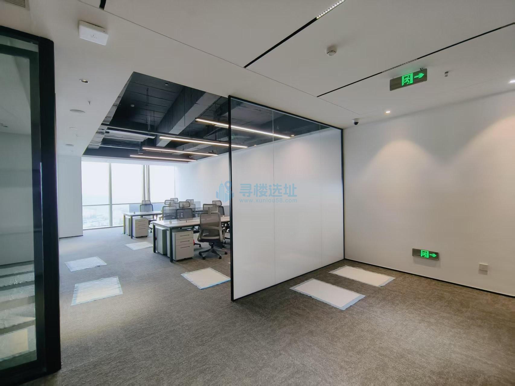 南京招商局中心165平米办公室出租