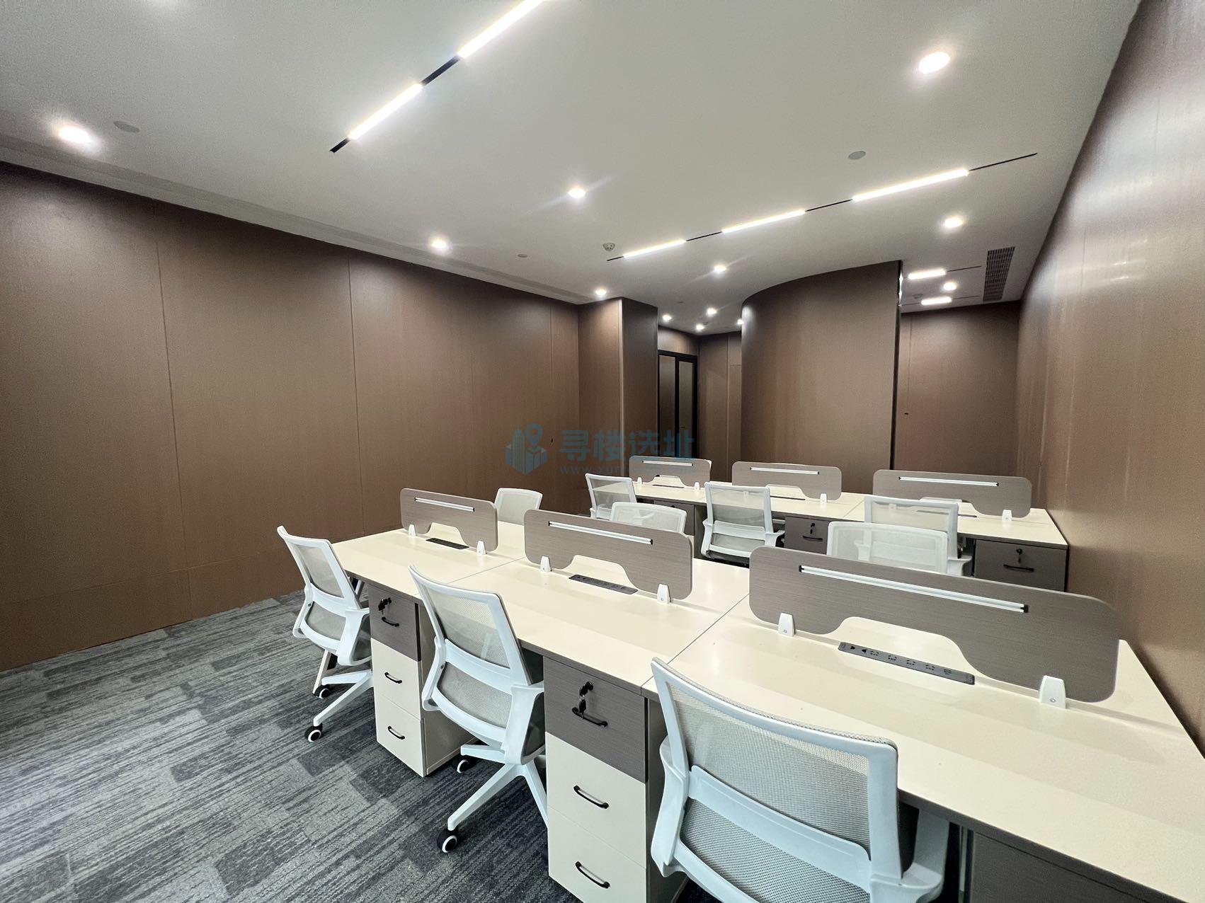 天晟中心面积112平