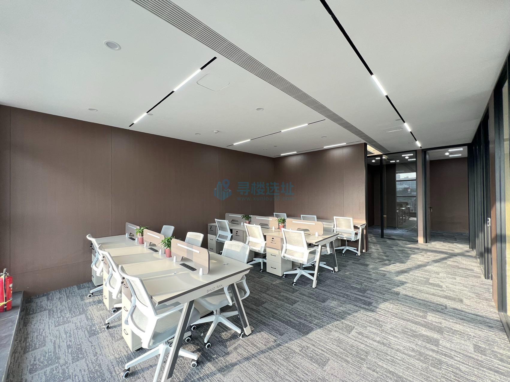 天晟中心面积178平