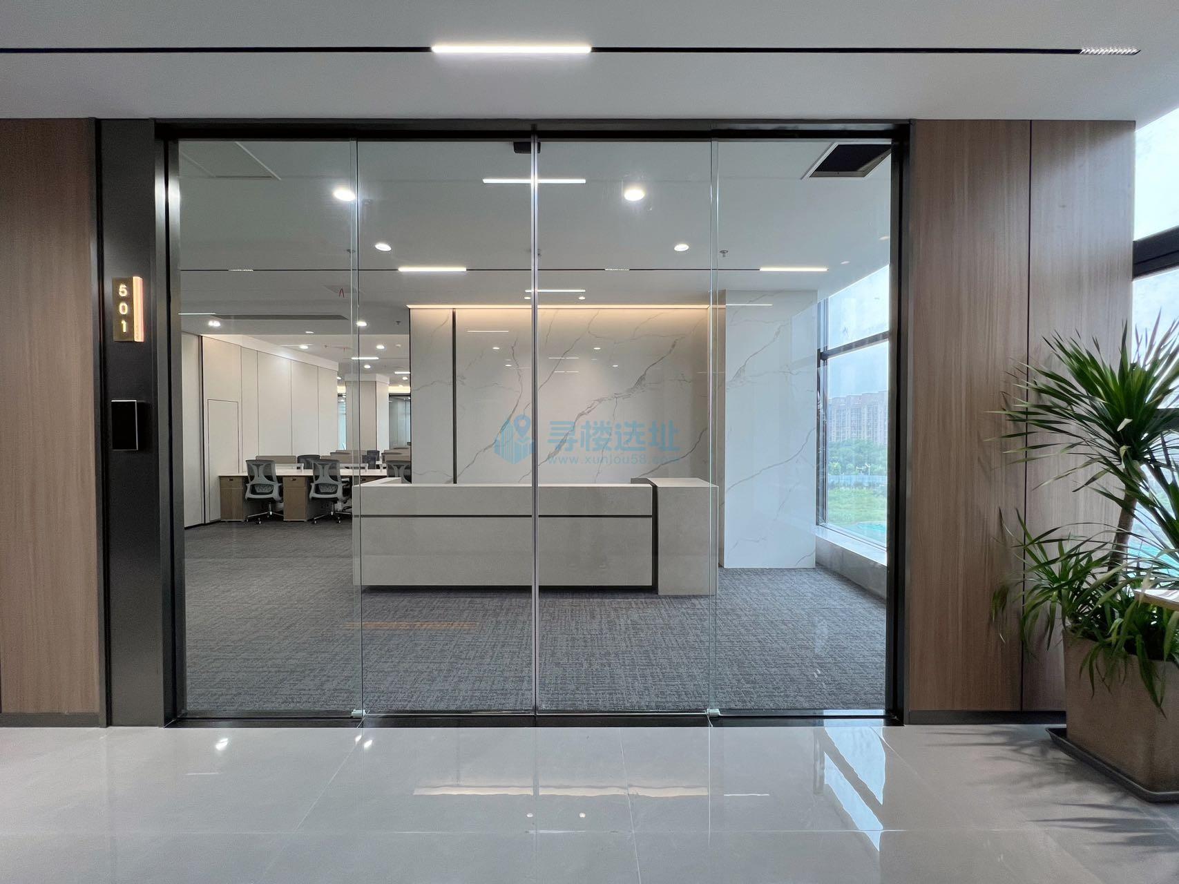 天晟中心面积559平