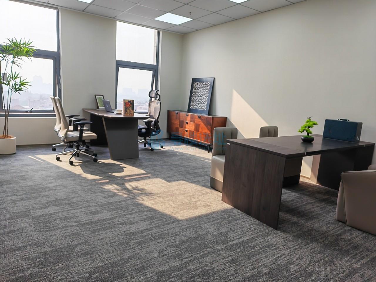 青堂空间面积180平