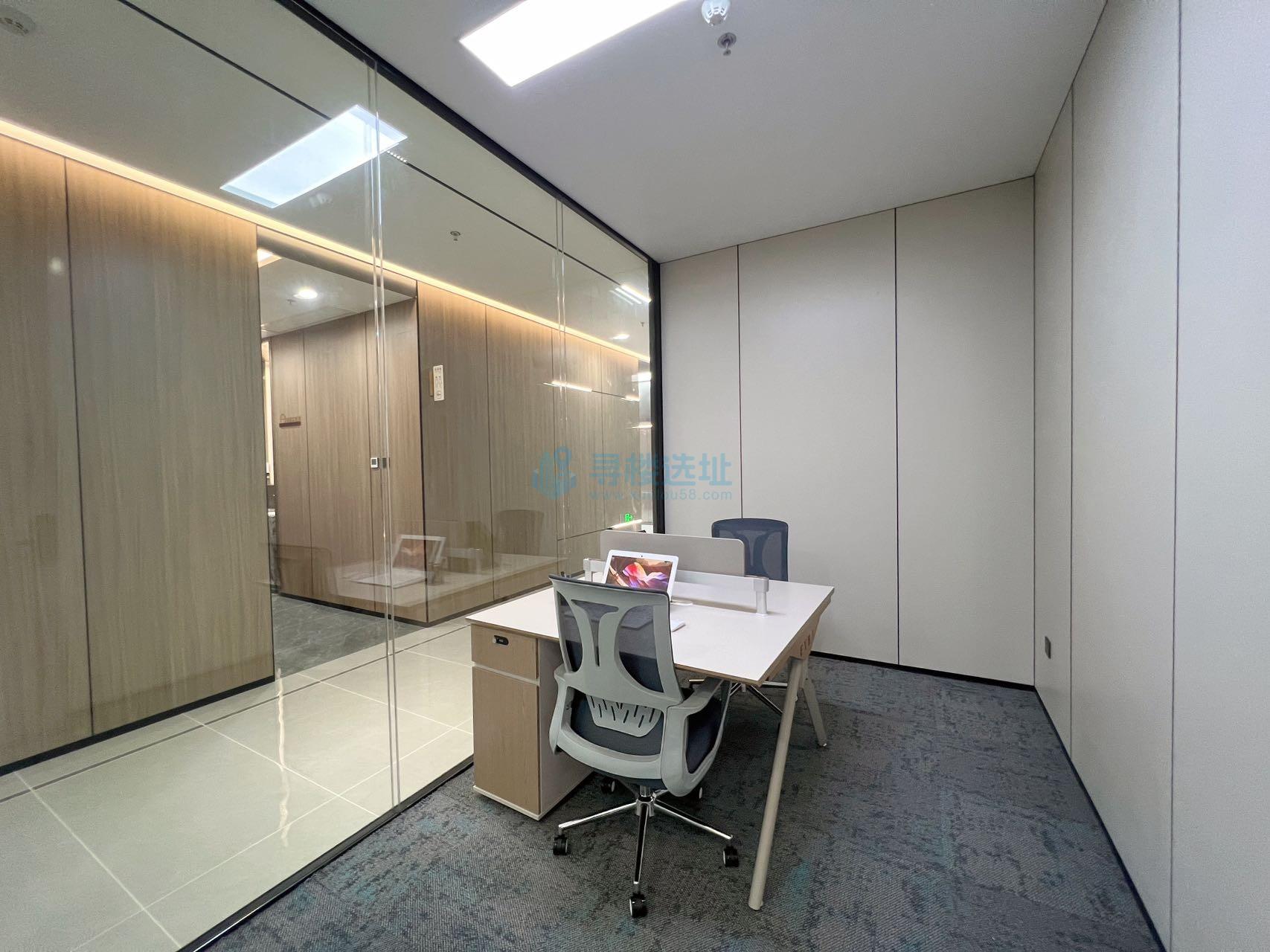 天晟中心面积114平