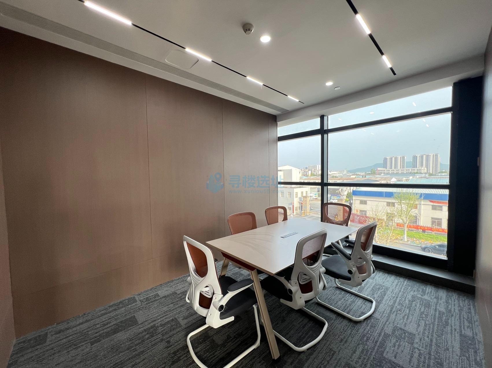 天晟中心面积178平